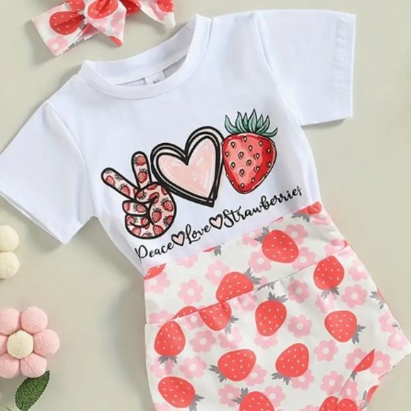 Baby Girl Bummie Set Strawberries Size 9-12 Months - Picture 1 of 1